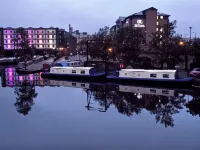 Houseboat Hotels - Homestays