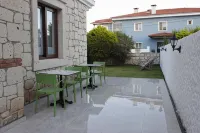Cemile Hanım Konağı - 2 Yıldız