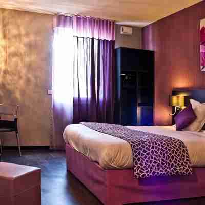 The Originals City, Hôtel des Lys, Dreux (Inter-Hotel) Rooms