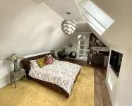 A Spacious, Modern & Contemporary Loft Space Hotels in 