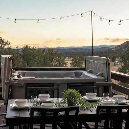 Charming Mtn Cabin Getaway - Hot Tub, Stunning Views, Fire Pit  & 4 Acres