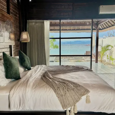 Mantra Villa Nusa Penida Hotels near Sampalan Harbor