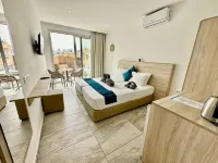 Sun Plaza Suites - Adults Only - Интернет