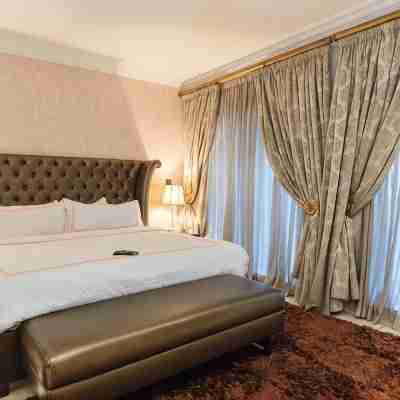 Sarina Suites and Apartments Kano Rooms