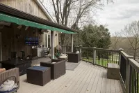 Huge Reunion House Near Oglebay Park, Pet-Friendly - 3-Star