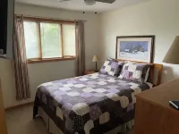 Cozy retreat in Old Timberline close to great hiking and skiing. Pet Friendly! - Chalets