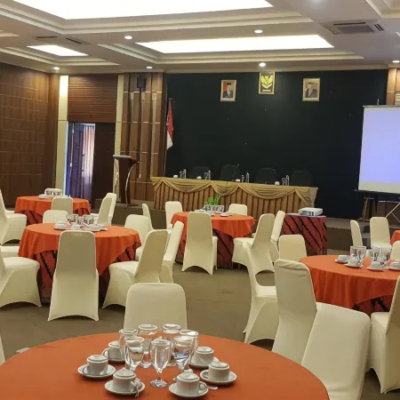 Riyadi Palace Hotel