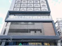 Ardenhills Suites & Hotel Hotels near The Elements at Centris