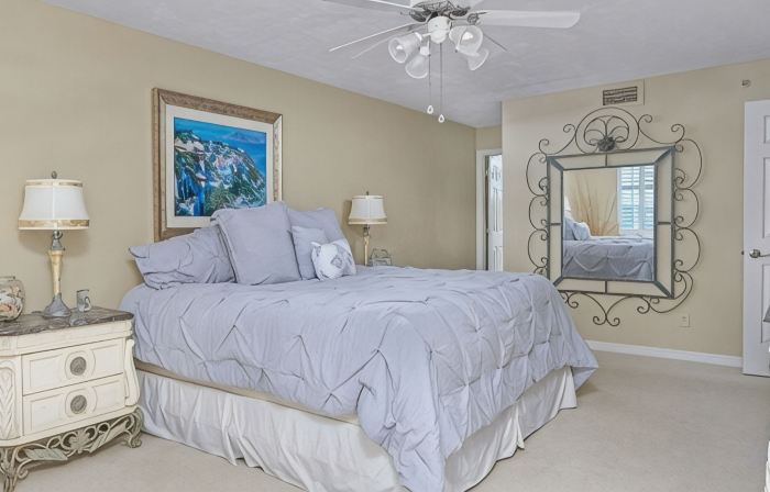 Luxury ground floor apartment in exclusive Ponce inlet