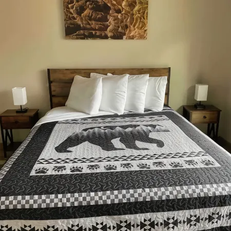 Cozy Wolf Lodge — Unit 1
