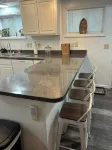 Charming 3-bedroom cottage in adorable Caseville with Beach Access, AC, and WiFi - 욕조