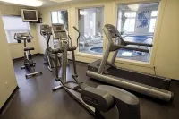 Heritage Inn & Suites - Brooks - Gym