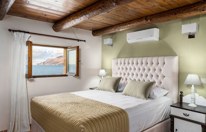 Beachfront Villa Kochily Only 10 Metres From The Sea