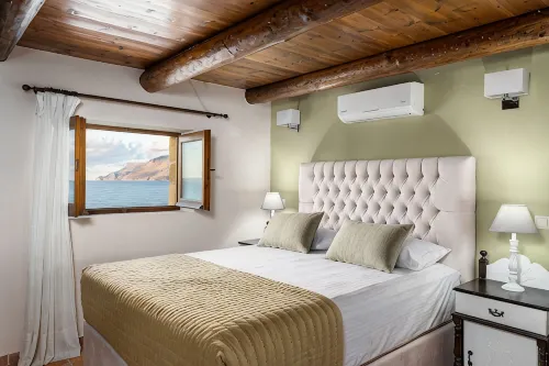 Beachfront Villa Kochily Only 10 Metres From The Sea - WiFi