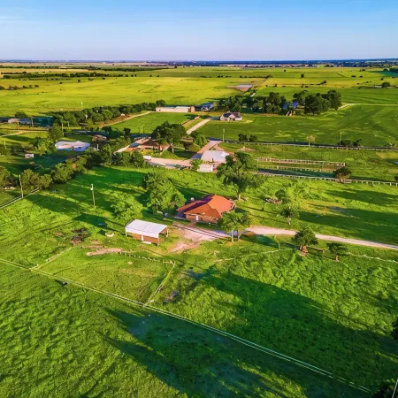 Ranch at Lake Ray Roberts - 10 Acres walk to lake 4 Bed 2 Bath