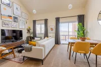 Cozy 2BR condo w/ valley views