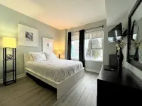 Century park Condo Oasis