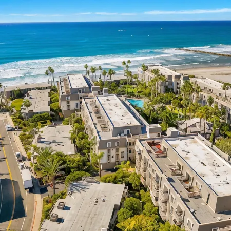 Luxurious and Spacious Condo steps from the Beach