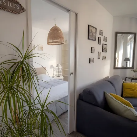 APARTMENT T2 150 m FROM THE SEA BEACH 800m EVERYTHING ON FOOT ( WI-FI) BICYCLES