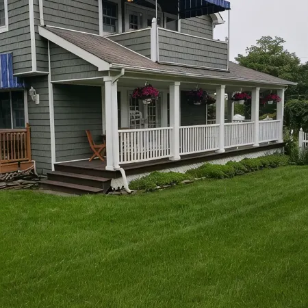 Beautiful Colonial Mint Condition Summer House Walking Distance to Beach Отели в г. Риверхед
