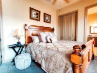 Italian Villa · 200 steps to beach · Free cruise tickets · Pool views · Pets OK! - Villas