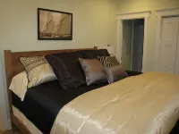 EXCEPTIONAL HOME, WALK TO: E BEACH, MIKE'S BITES, SHOAL'S, COMMON & CONSERVANCY - 4-Star