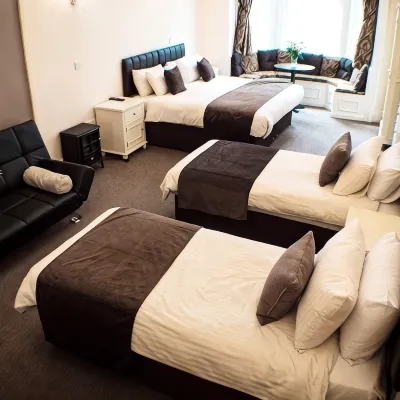 HQ Bar & Restaurant Hotels near Douglas Promenade Gardens
