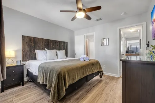 Townhome with 2 bedrooms and 2.5 bathrooms.  Walking distance to FSU/DOAK. - Alojamientos