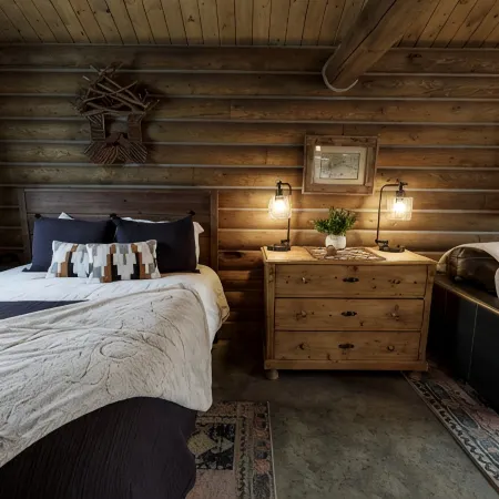 Beautiful Log Cabin in Paradise Valley, Montana
