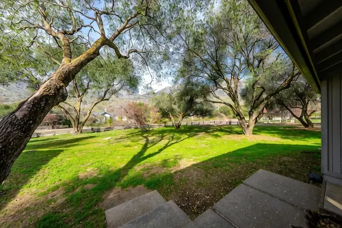 Next to Sequoia National Park Entrance and Pet Friendly! - Boutique