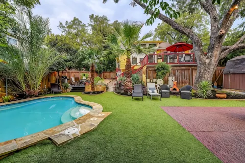 Austin Oasis Near UT and Downtown - Private Pools