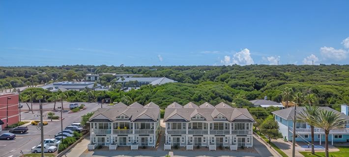 Ocean View Townhome across from beautiful Amelia Island Beach Hotels in Fernandina Beach