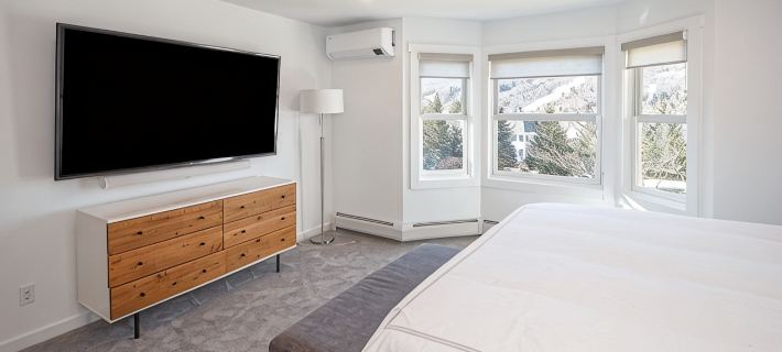 Fully Renovated Condo in Greenspring Community (Mt Snow) Hotels in Dover