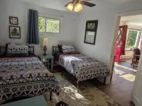 Hill Top Cottage with Chickens! - 3-Star