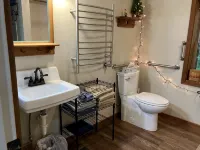 Fish, Hike, Bird Watch, Spring Flowers - 5 Star Reviews - Unplugged & Private - 4-Star