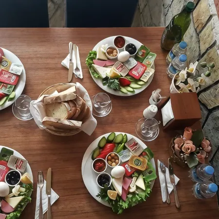 ÖZ Butik Otel Antik Kent Myrleia