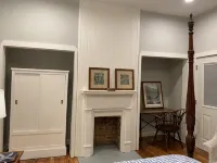 Cozy Cottage walking distance to Downtown! - Wifi