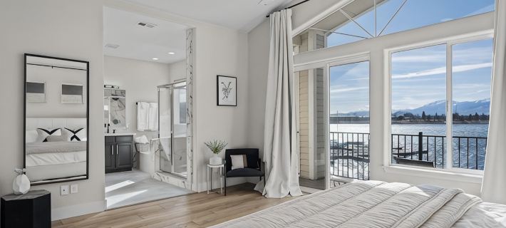 Modern Marina Lake Home with Amazing Views Hotels in Sparks