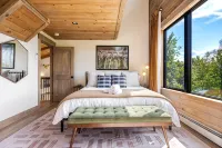 Pet Friendly, Ski Storage Room, Pool,Hot Tub, Sauna, Gameroom - 4-Star