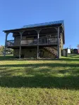 Cozy Log Cabin Near the Parkway - Homestays