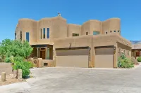 " Santa Fe Style" 4Bedrooms, Hot Tub and Pets Welcome, 5G Fiber WiFi ! - อ่างจากุชชี่