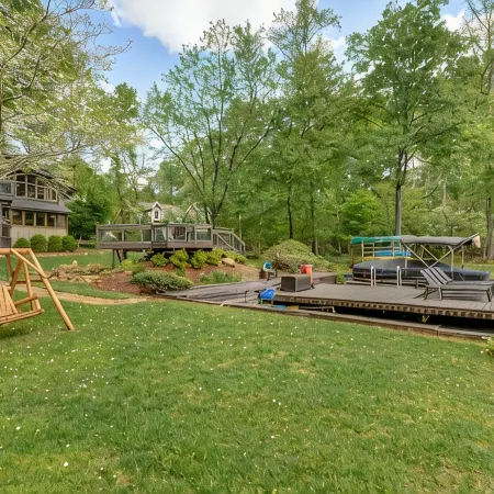 Lake Front, Pet, Game Room, Dock, Swim-Fish-Boat, Fire Pit, New Boat Rental