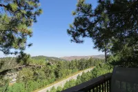 Enjoy The Views From This Lead Home Close To ATV/snowmobile trails and skiing -  Privatzimmer