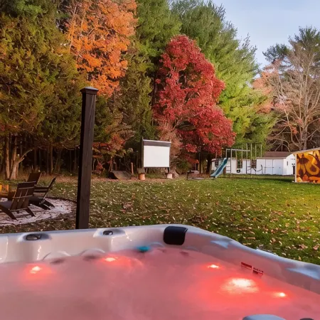 Heated Pool, Hot Tub & Mountain Views on 15 Acres! New Listing Special!