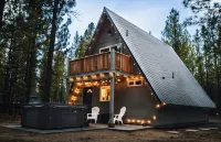 Modern A-Frame Cabin w/ Hot Tub • Close to Bend, Crater Lake, Mt Bachelor Resort - 4-Star