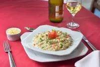 ทรี โรงแรม อีเซ็กทีฟ คาเซียส - พร้อมอาหารเช้า