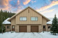Camp Tu’Wani Ski-in/Ski-out Condo Retreat Big Sky - 2 estrellas