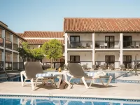 Ona Diana Park - Pools