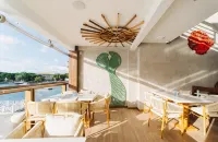 The Beach House Boutique Hotel - bar