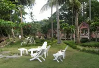 Sea Flower Resort - 2-Star